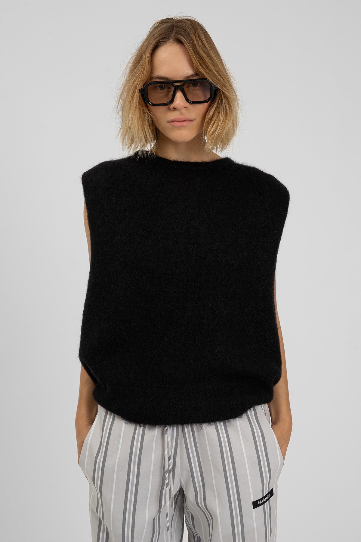 AYA Cardigan Black