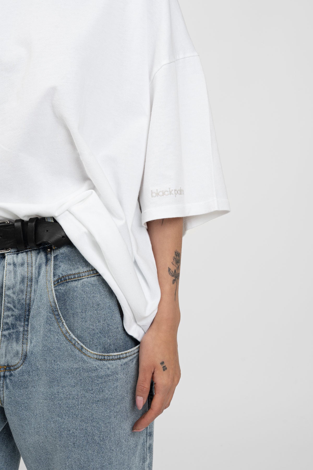 bp ICONIC 001 Tee White