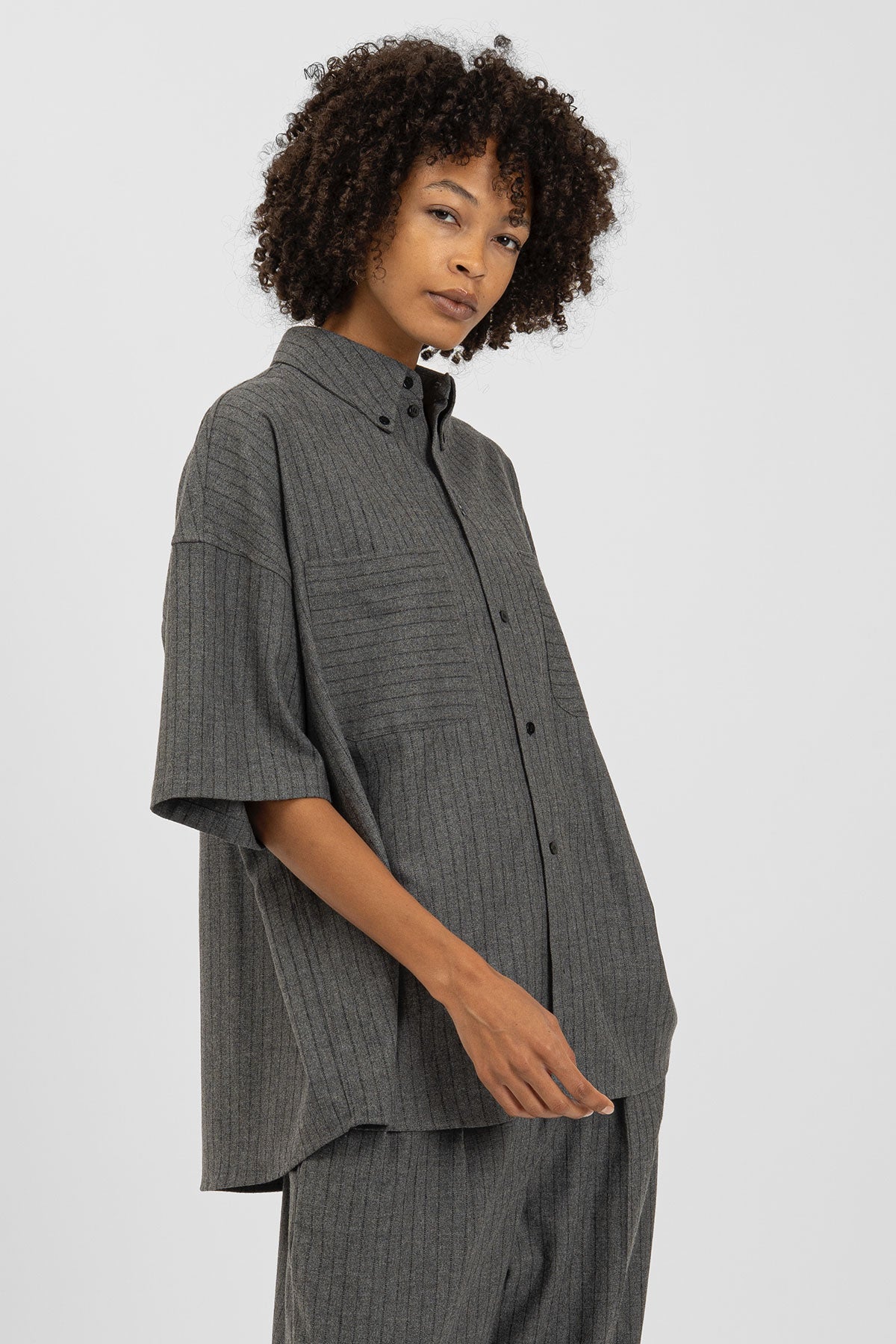 BENJA Short Shirt Pinstripe Grey