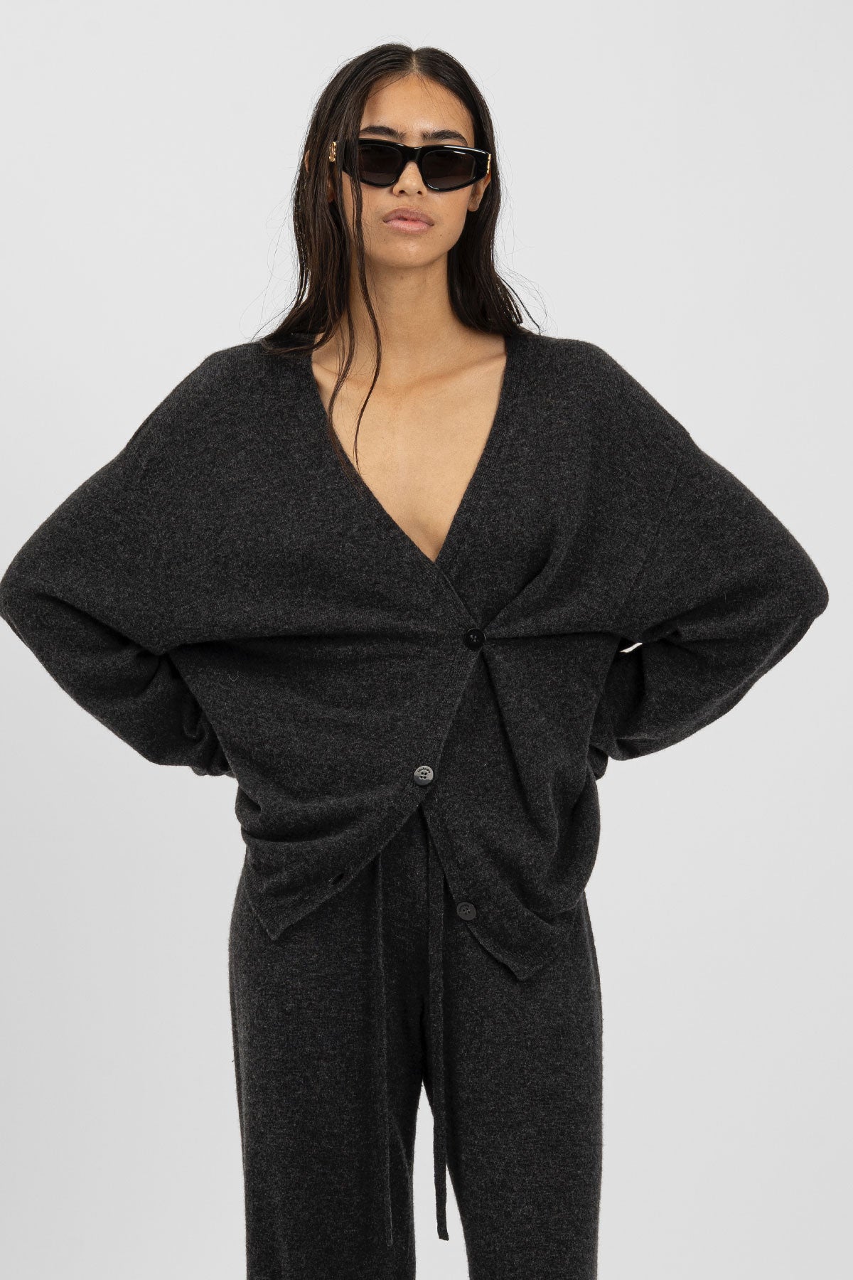 CASHI Cardigan Anthracite