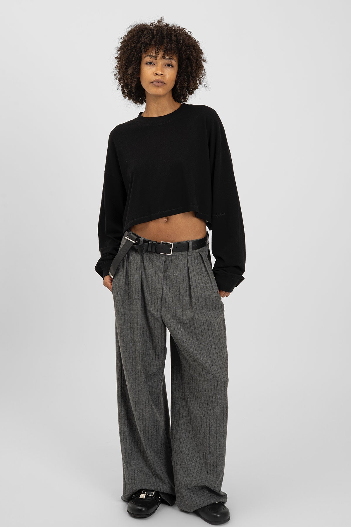 bp ICONIC 009 Crop Long Tee Black