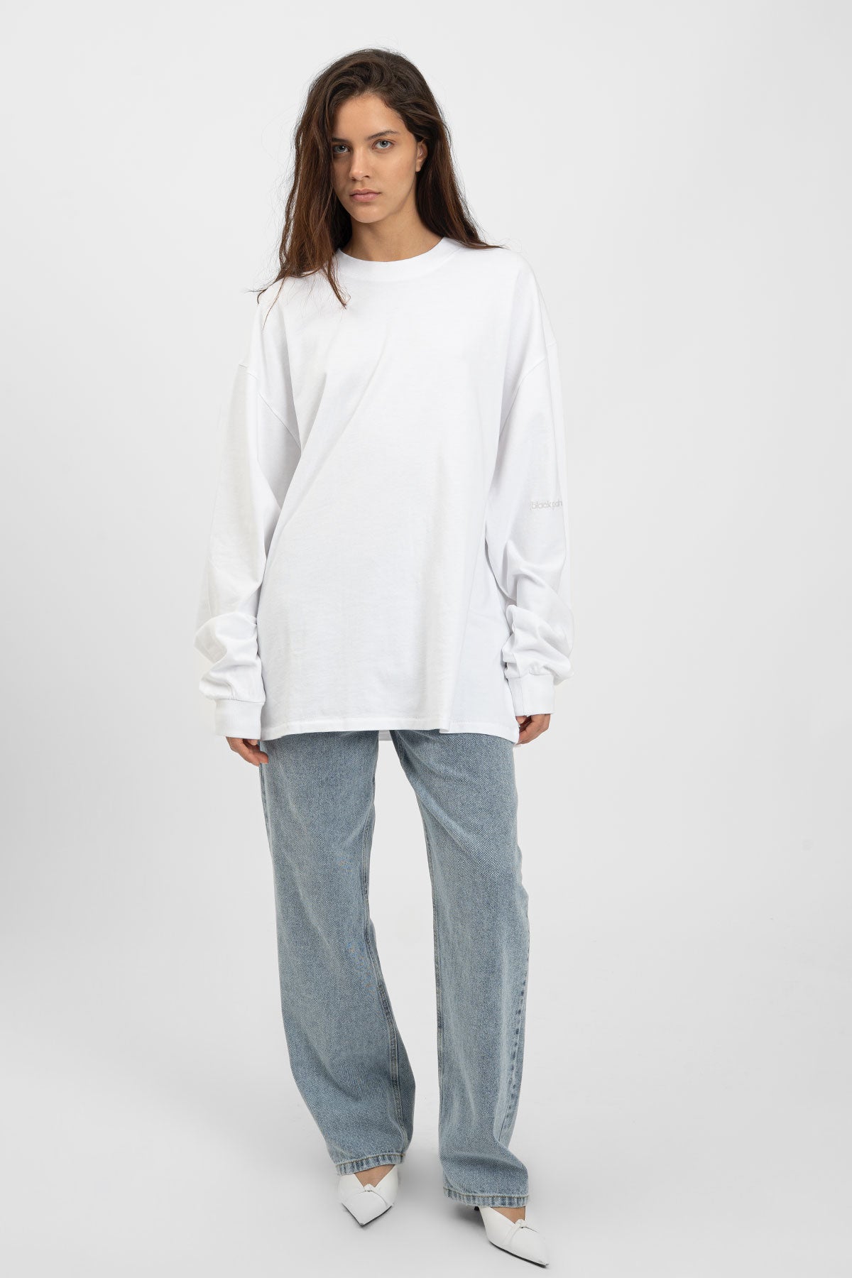 bp ICONIC 003 Long Tee White